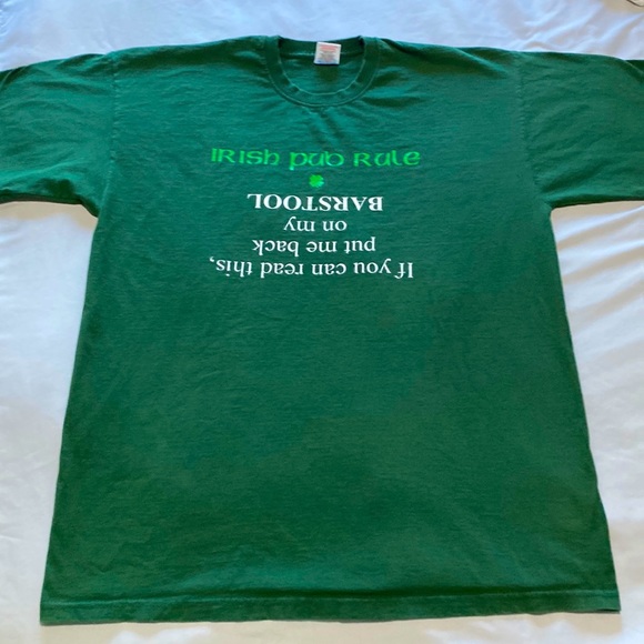 Vintage PUB / Shamrock /Bar Tshirt | Size L Unisex - Picture 1 of 4